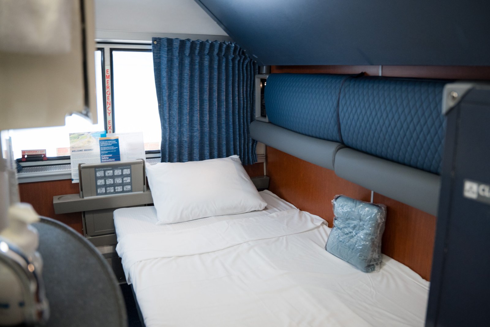 Suite bedroom da Amtrak na configuração noturna 